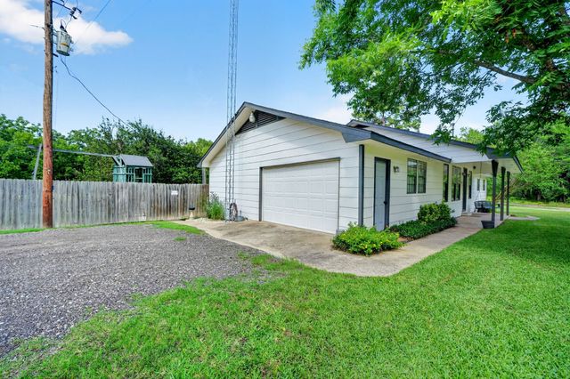 2811 Private Road 2410, Quinlan, TX 75474