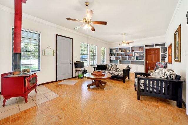2811 Private Road 2410, Quinlan, TX 75474