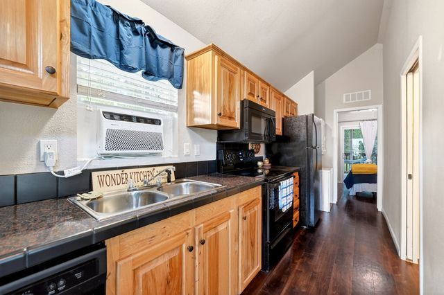 2811 Private Road 2410, Quinlan, TX 75474