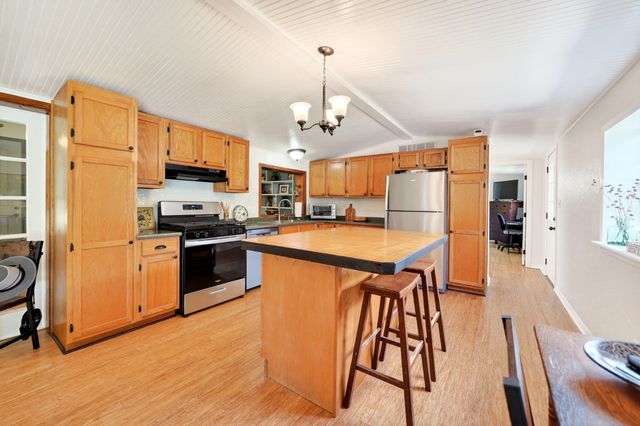 2811 Private Road 2410, Quinlan, TX 75474