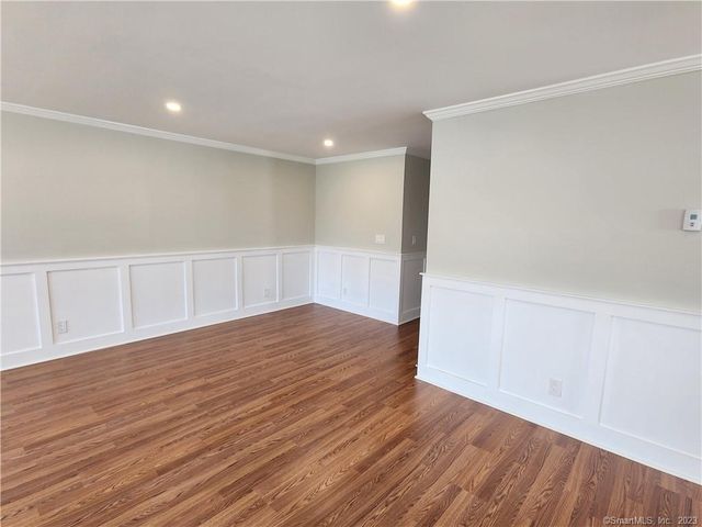 120 Downing Street 3, New Haven, CT 06513