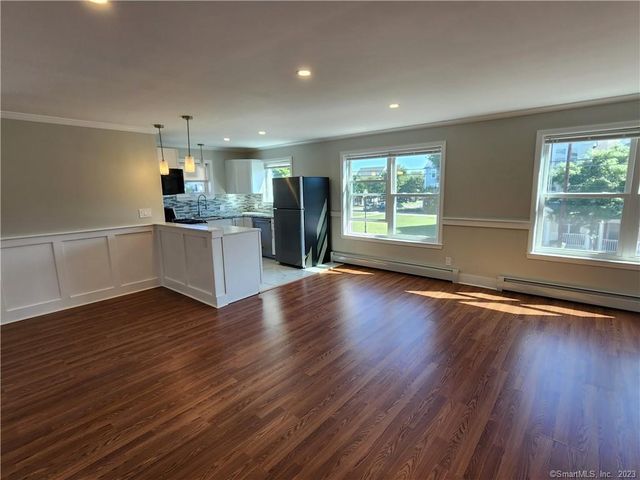 120 Downing Street 3, New Haven, CT 06513