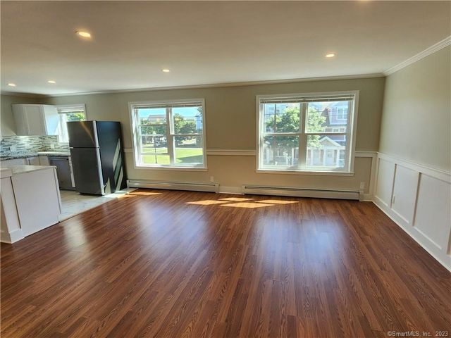 120 Downing Street 3, New Haven, CT 06513