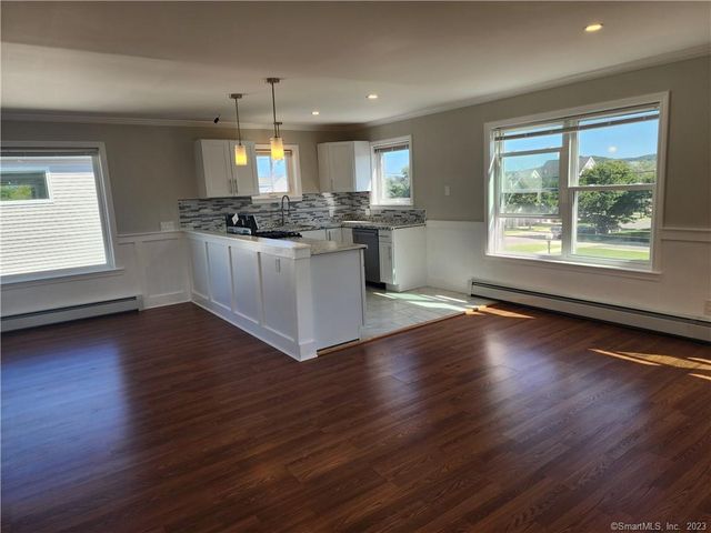 120 Downing Street 3, New Haven, CT 06513