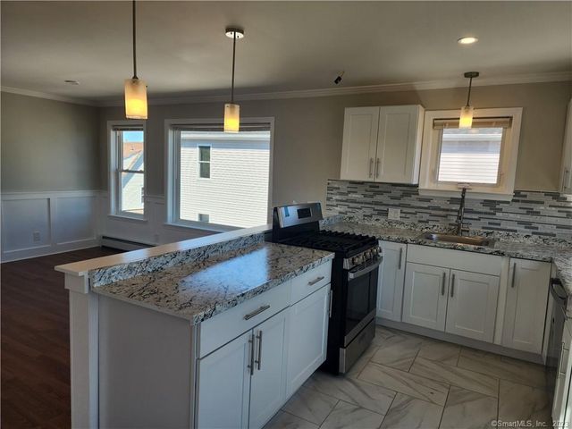 120 Downing Street 3, New Haven, CT 06513