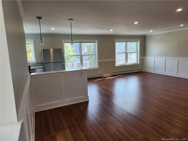 120 Downing Street 3, New Haven, CT 06513