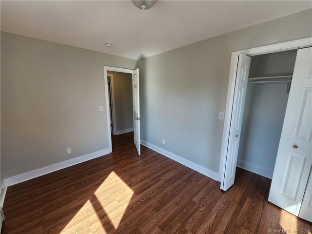 120 Downing Street 3, New Haven, CT 06513