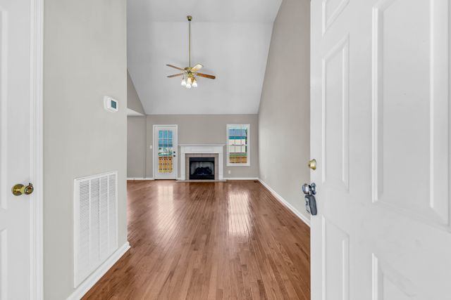 3363 Dabney Ln, Clarksville, TN 37043