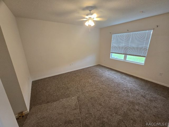 559 W Runyon Loop, Beverly Hills, FL 34465