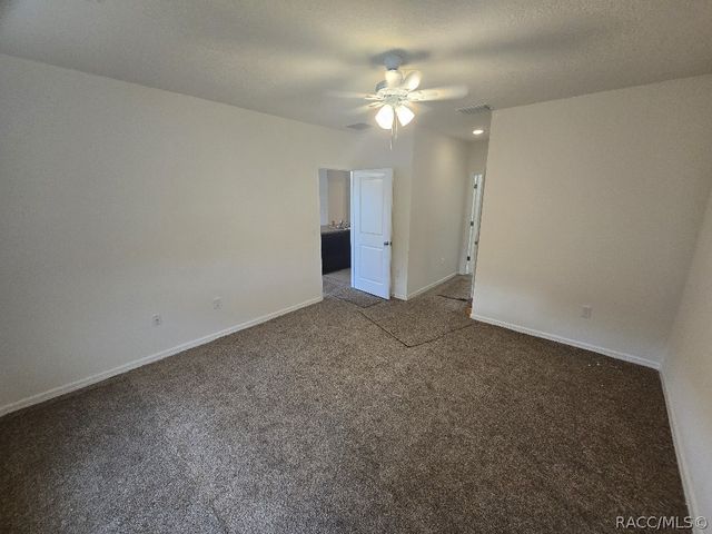 559 W Runyon Loop, Beverly Hills, FL 34465