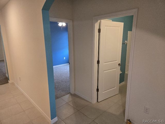 559 W Runyon Loop, Beverly Hills, FL 34465