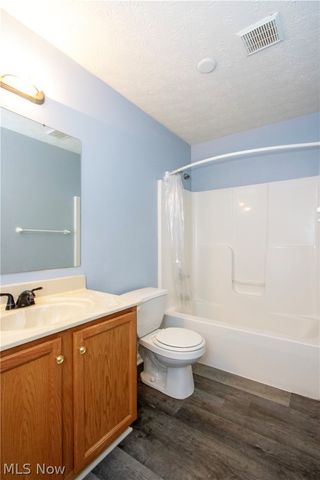 5514 Hideaway Drive, Medina, OH 44256