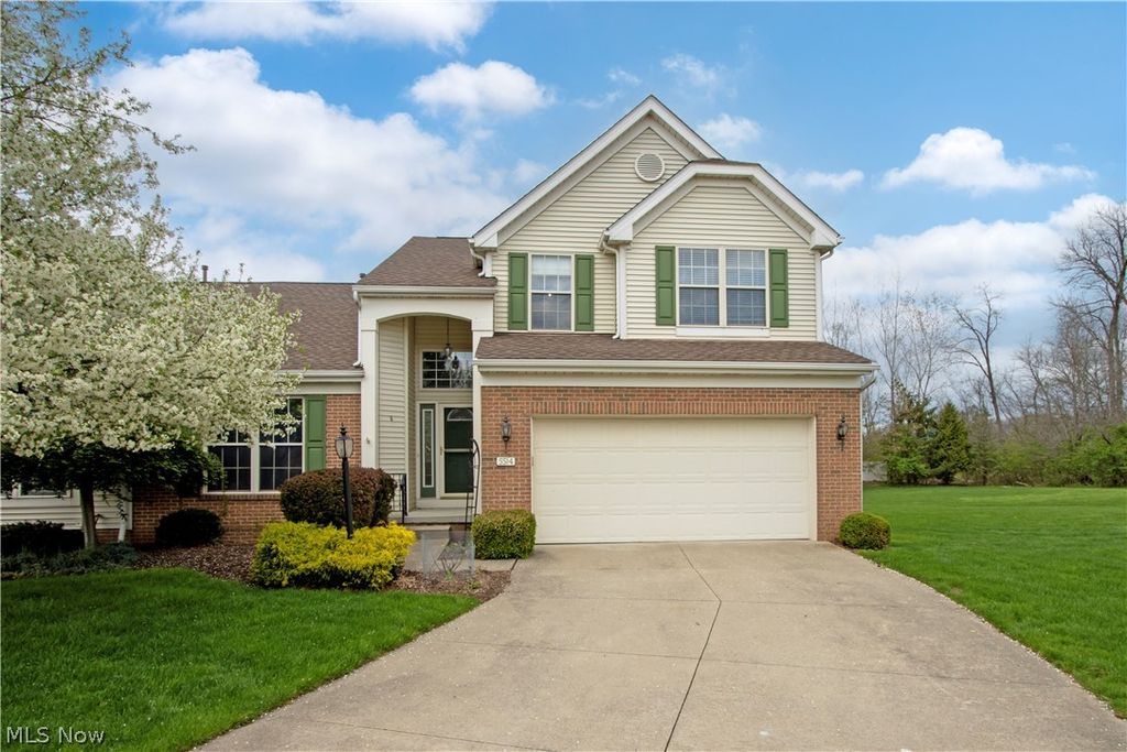 5514 Hideaway Drive, Medina, OH 44256