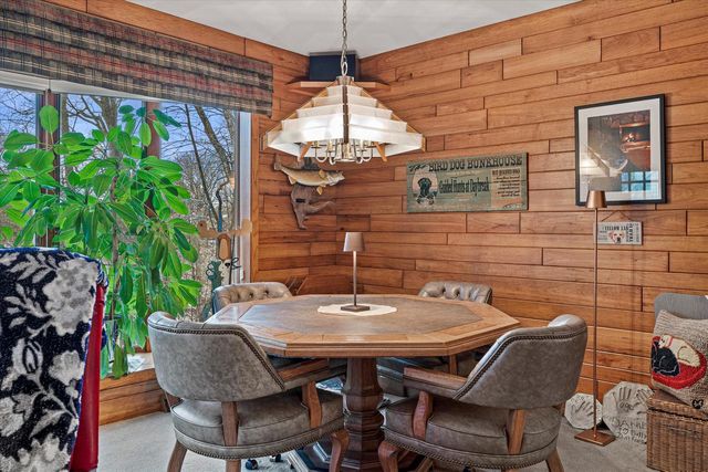 301 W Ravine Baye ROAD, Bayside, WI 53217