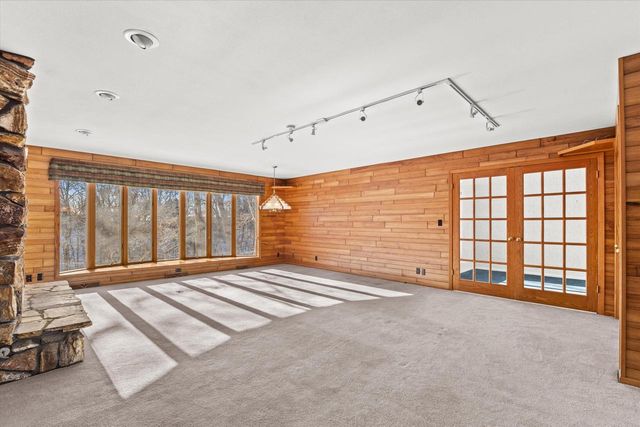 301 W Ravine Baye ROAD, Bayside, WI 53217