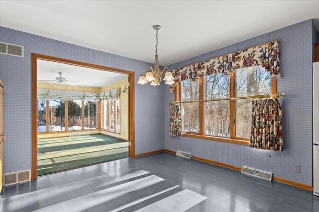 301 W Ravine Baye ROAD, Bayside, WI 53217