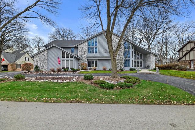 301 W Ravine Baye ROAD, Bayside, WI 53217