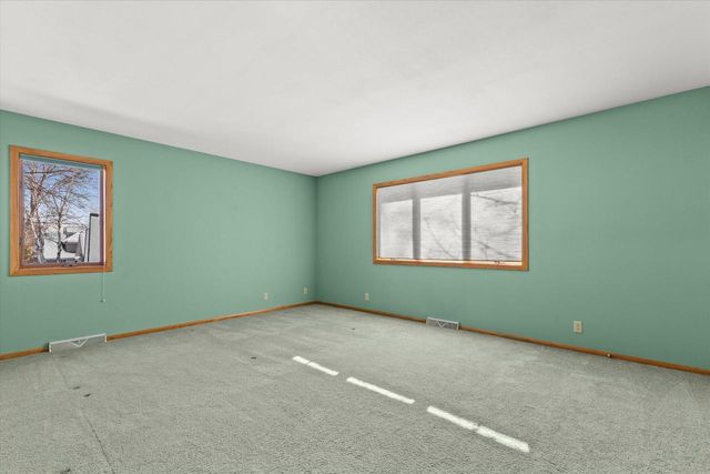 301 W Ravine Baye ROAD, Bayside, WI 53217