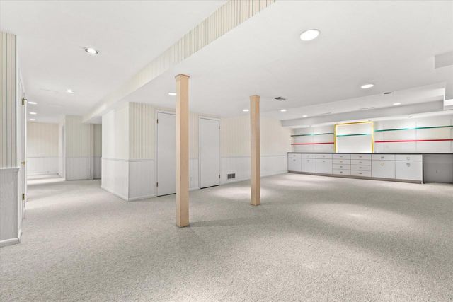 301 W Ravine Baye ROAD, Bayside, WI 53217