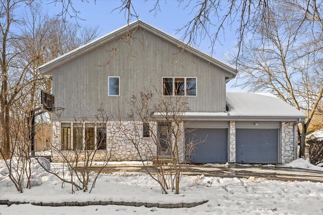 301 W Ravine Baye ROAD, Bayside, WI 53217