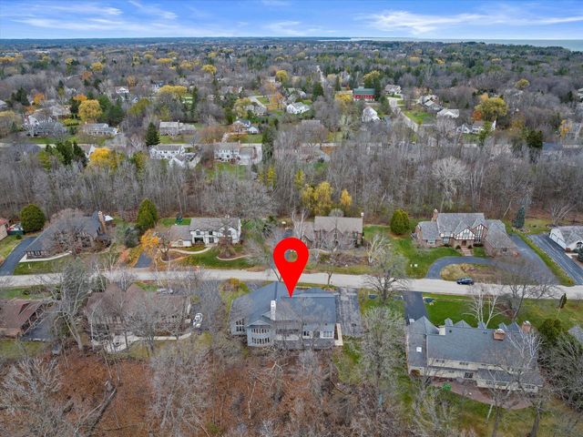 301 W Ravine Baye ROAD, Bayside, WI 53217