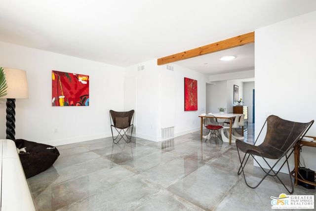 2405 E Francis Drive, Palm Springs, CA 92262