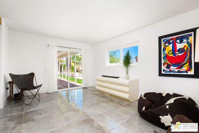 2405 E Francis Drive, Palm Springs, CA 92262