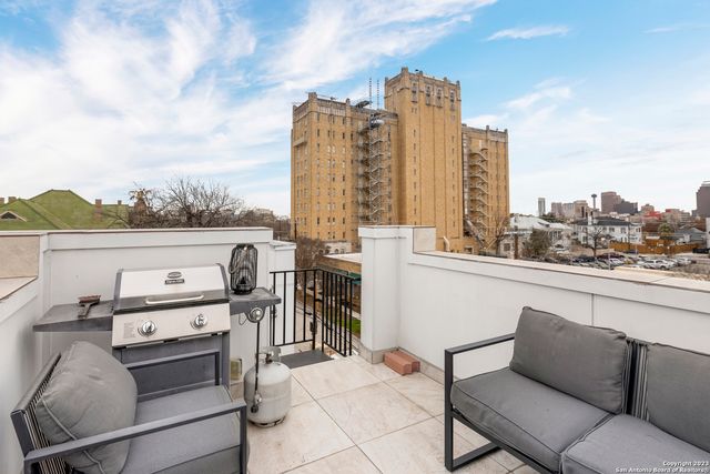 223 W LAUREL, San Antonio, TX 78212