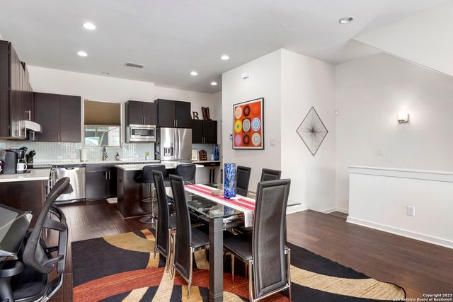 223 W LAUREL, San Antonio, TX 78212