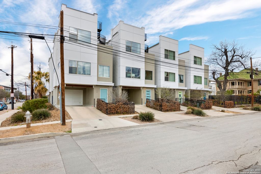 223 W LAUREL, San Antonio, TX 78212