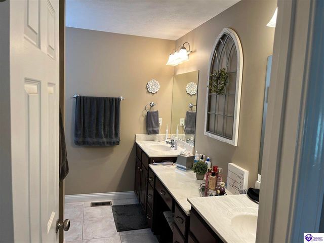 617 Memory Lane, Elizabethtown, KY 42701