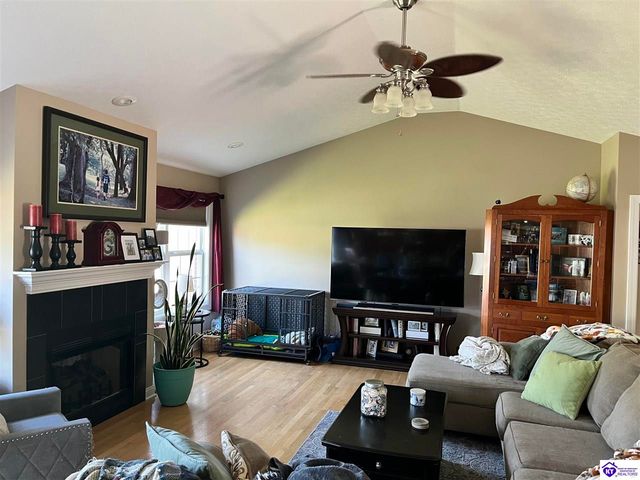 617 Memory Lane, Elizabethtown, KY 42701
