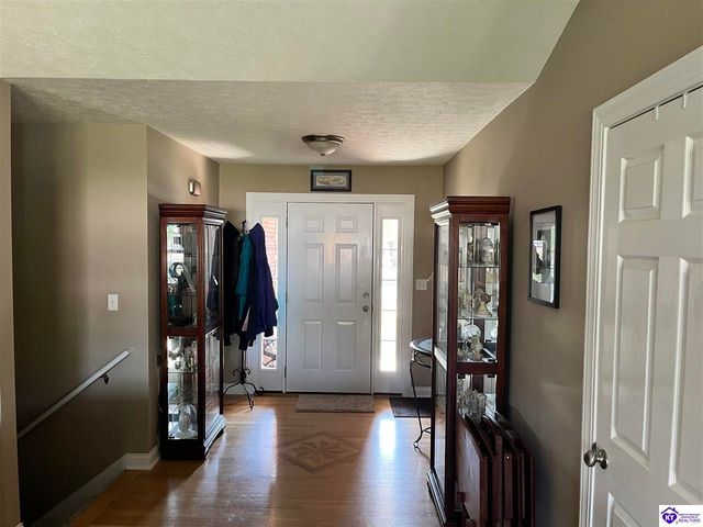 617 Memory Lane, Elizabethtown, KY 42701