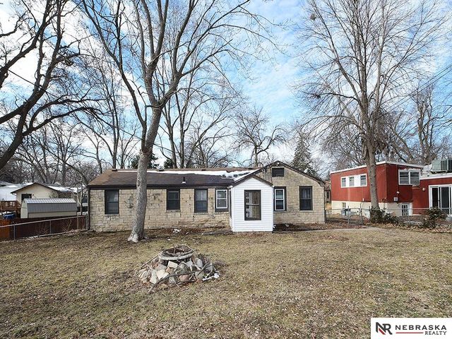 350 S 38 Street, Lincoln, NE 68510