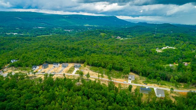 270 Cascade Drive, Rossville, GA 30741