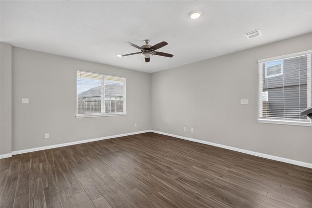 2404 Shellcracker Drive, Conroe, TX 77384