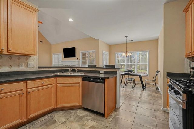 3325 Rose Garden Court, Powder Springs, GA 30127