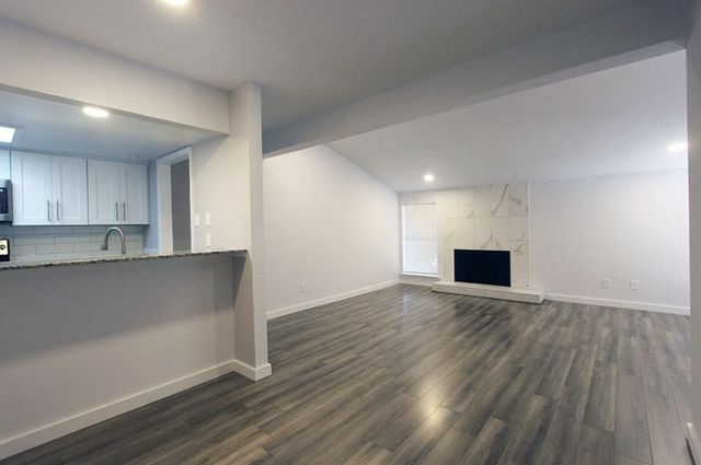 12816 Midway Road 2049, Dallas, TX 75244