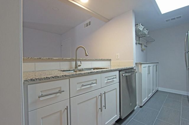 12816 Midway Road 2049, Dallas, TX 75244