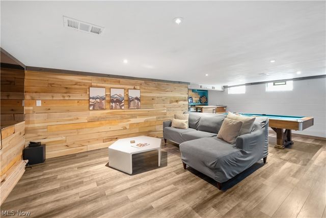 19017 Colahan Drive, Rocky River, OH 44116