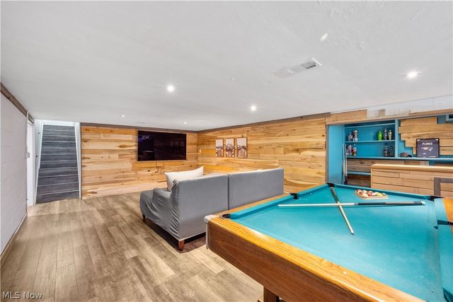 19017 Colahan Drive, Rocky River, OH 44116