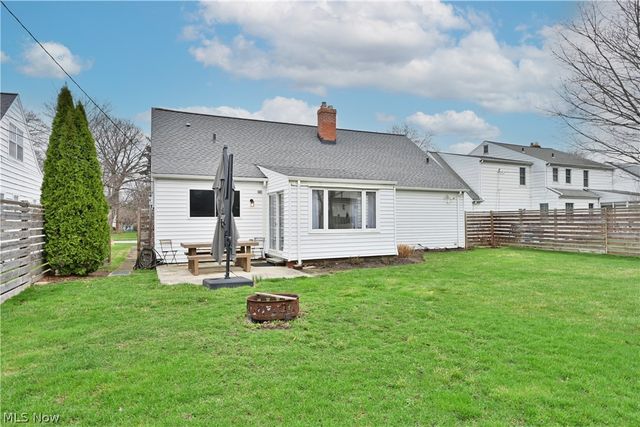 19017 Colahan Drive, Rocky River, OH 44116