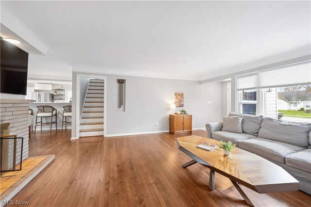 19017 Colahan Drive, Rocky River, OH 44116