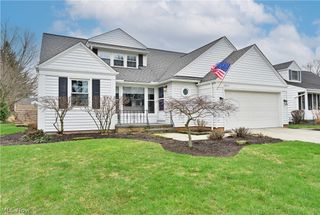 19017 Colahan Drive, Rocky River, OH 44116