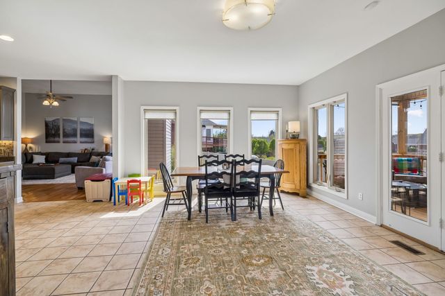 1062 Kacie Dr, Pleasant View, TN 37146