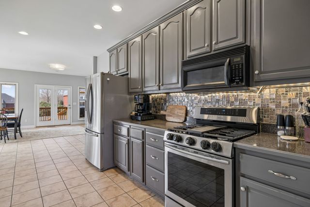 1062 Kacie Dr, Pleasant View, TN 37146