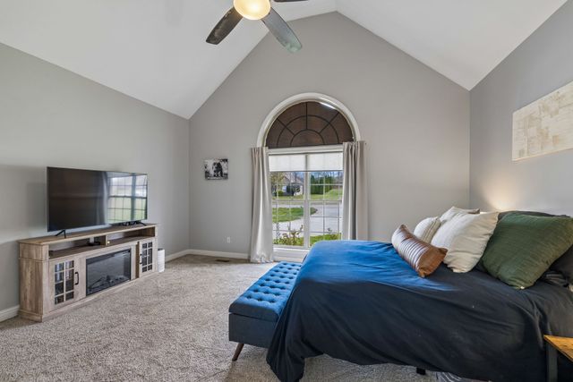 1062 Kacie Dr, Pleasant View, TN 37146