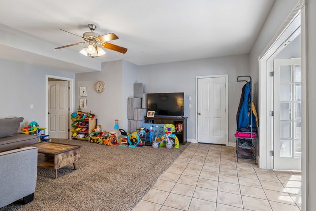 1062 Kacie Dr, Pleasant View, TN 37146