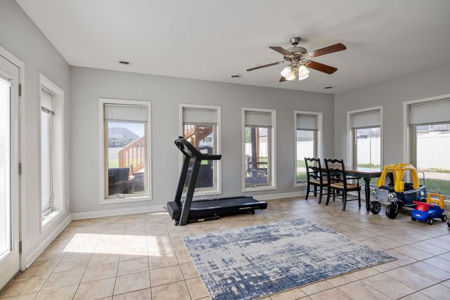 1062 Kacie Dr, Pleasant View, TN 37146