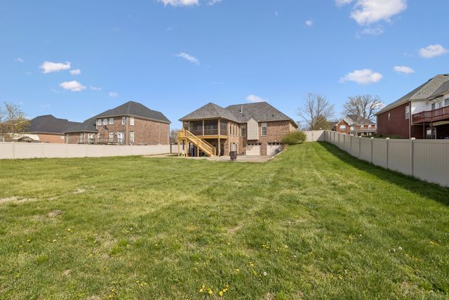 1062 Kacie Dr, Pleasant View, TN 37146